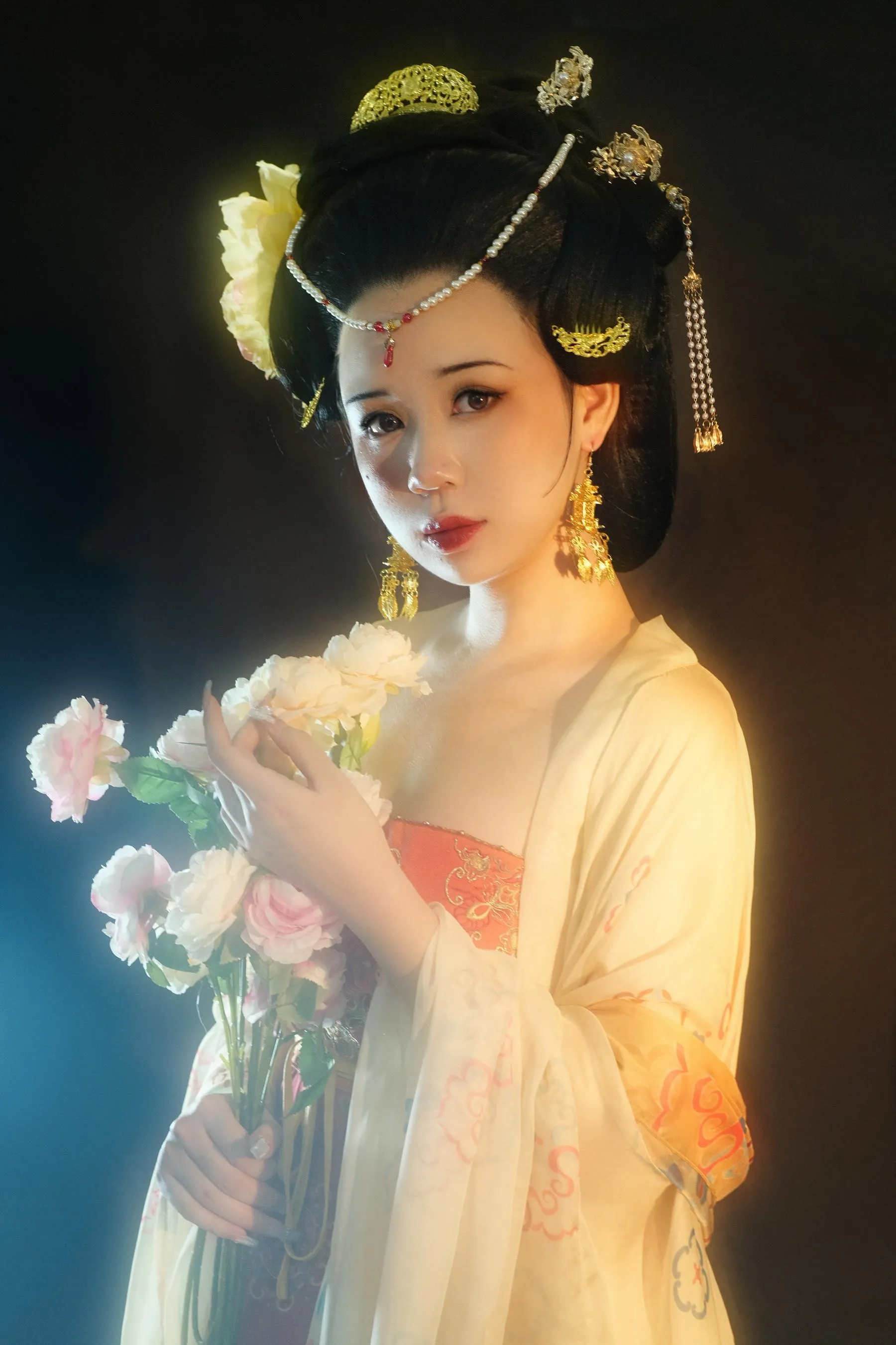 [YITUYU艺图语]2022.09.16 露华浓 一只高高 [24P]插图